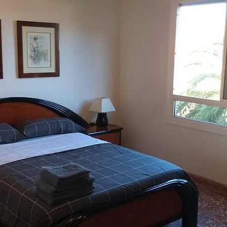Apartment With Sea View *